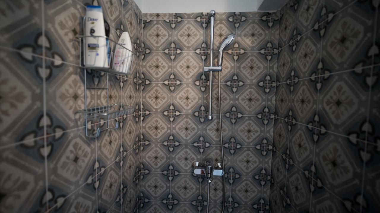 Cozy Apartment, 10 Minutes Walking Distance From The Old Town كوتور المظهر الخارجي الصورة