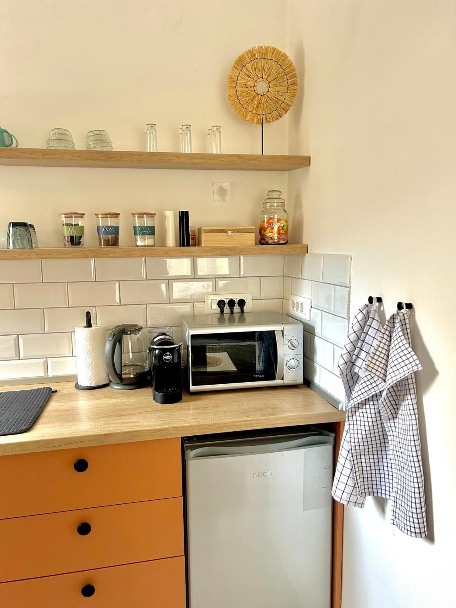 Cozy Apartment, 10 Minutes Walking Distance From The Old Town كوتور المظهر الخارجي الصورة
