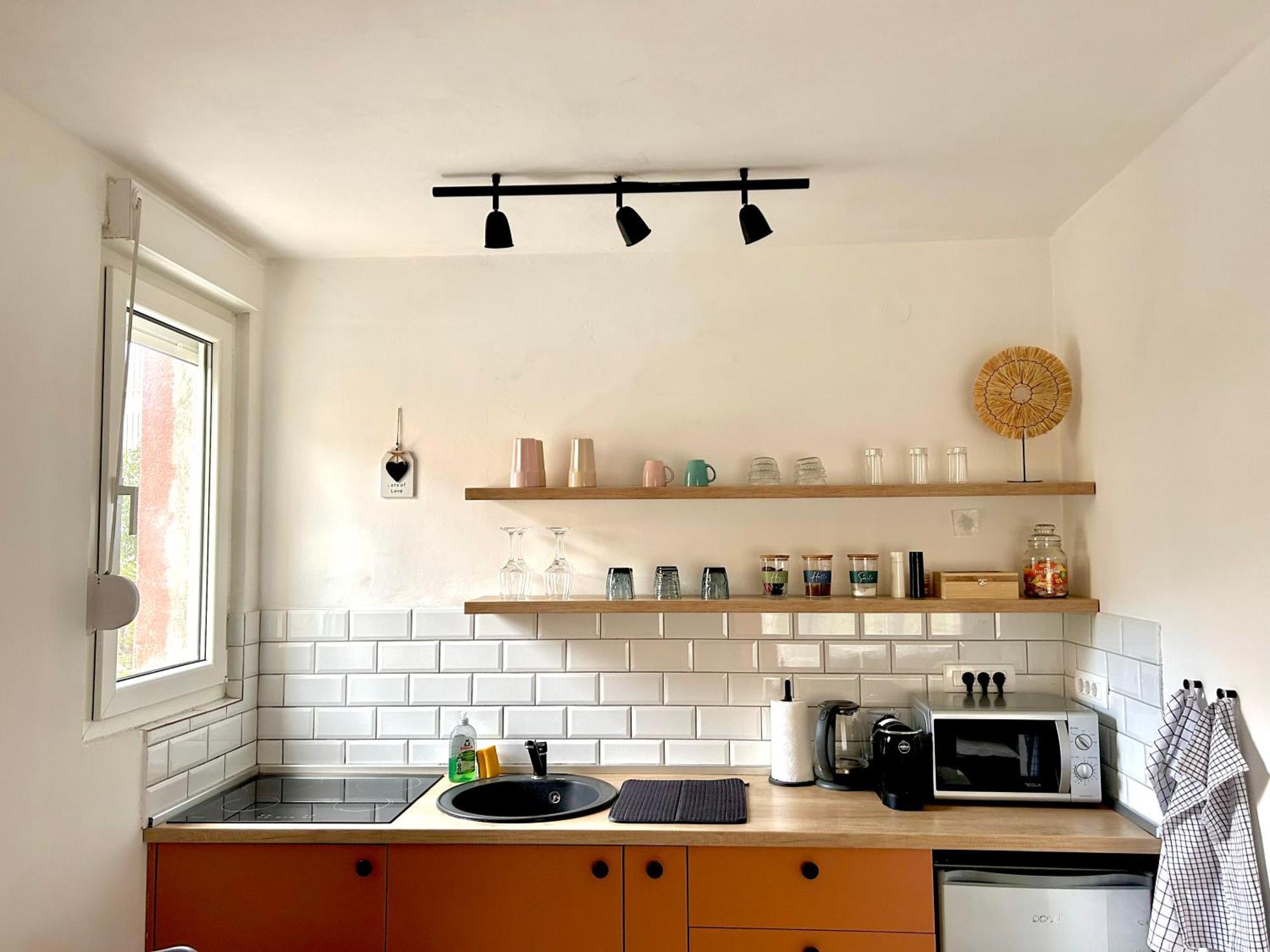 Cozy Apartment, 10 Minutes Walking Distance From The Old Town كوتور المظهر الخارجي الصورة